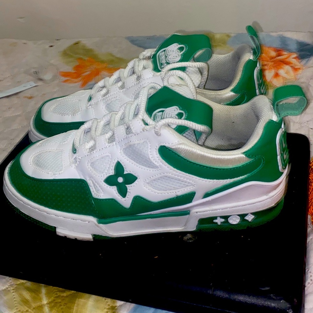 brand new I will be trainers one once or twice if even come get them